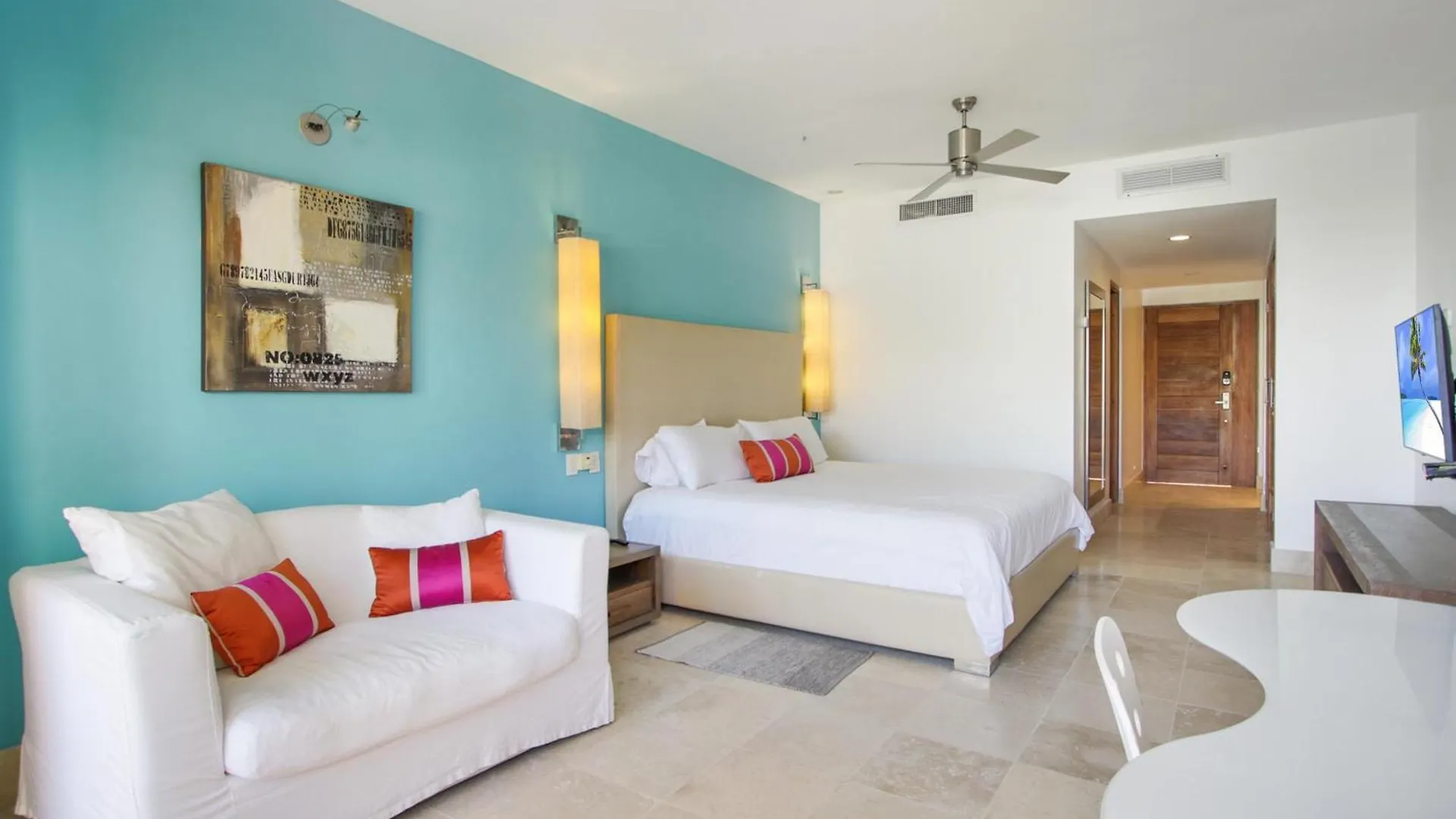 2-Bedroom Beachfront Apartment, Capcana, Punta Cana 0*,  Repubblica Dominicana