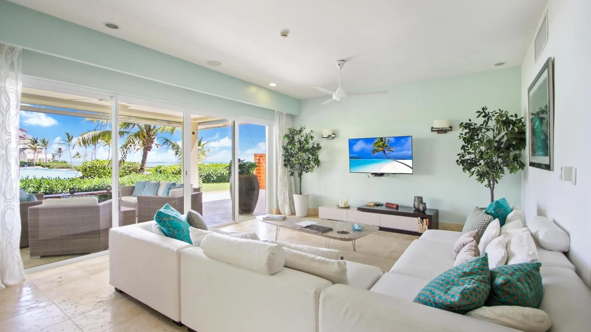 2-Bedroom Beachfront Apartment, Capcana, Punta Cana Appartamento